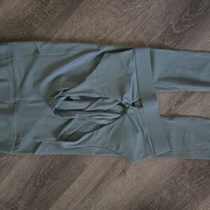 Fabletics PureLux Oasis Leggings & Matching Sports Bra